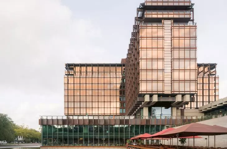Royale Belge, proj.: Bovenbouw Architectuur, Caruso St John Architects, DDS+ architects