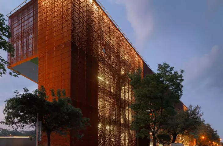 illuminated, openwork facades made of weathering steel 