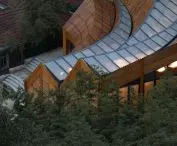 Carpenter's Home, Xinyang