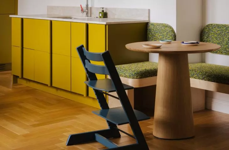 The kitchen also features a small breakfast nook. It’s the perfect spot for a quick morning meal, a chat over coffee, and daily family rituals
