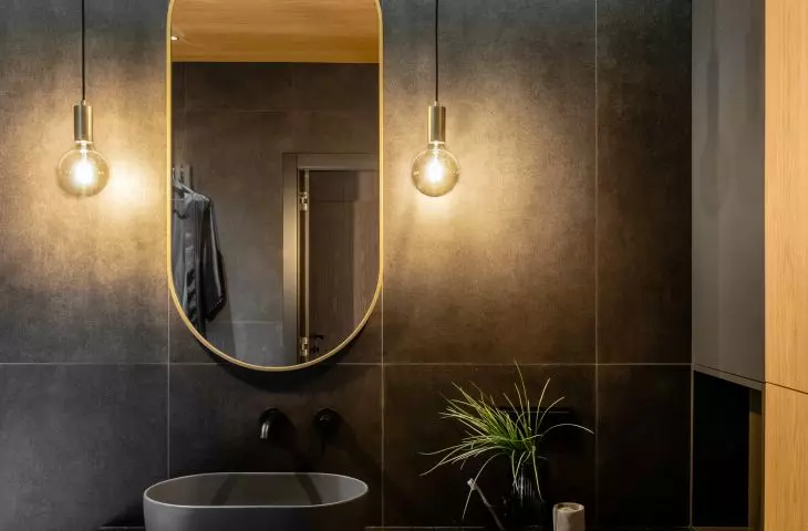 Atmospheric bathroom-spa