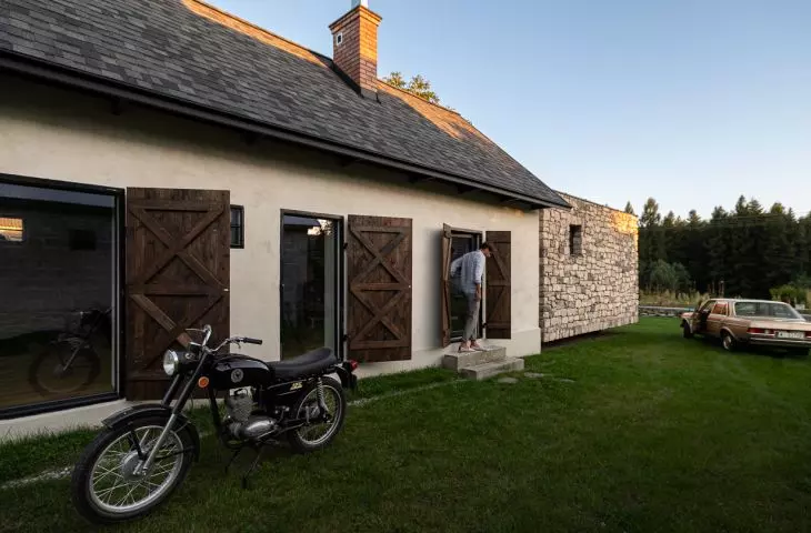House in Paary, designed by NOKE Architects 