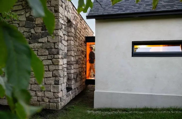 House in Paary, designed by NOKE Architects 