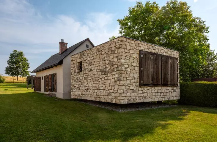House in Paary, designed by NOKE Architects 