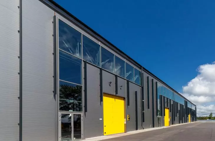 Vertical laths 