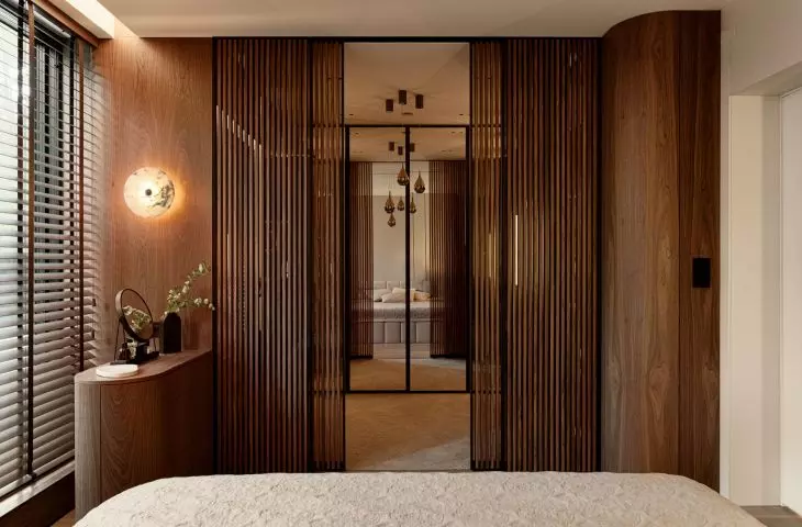 A family home in a pine forest near Warsaw