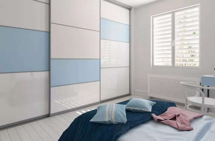 Customized closet or dressing table?