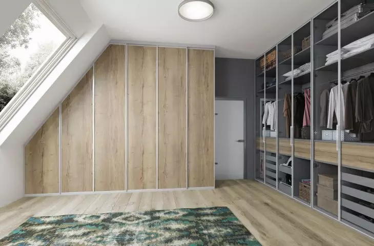 Customized closet or dressing table?
