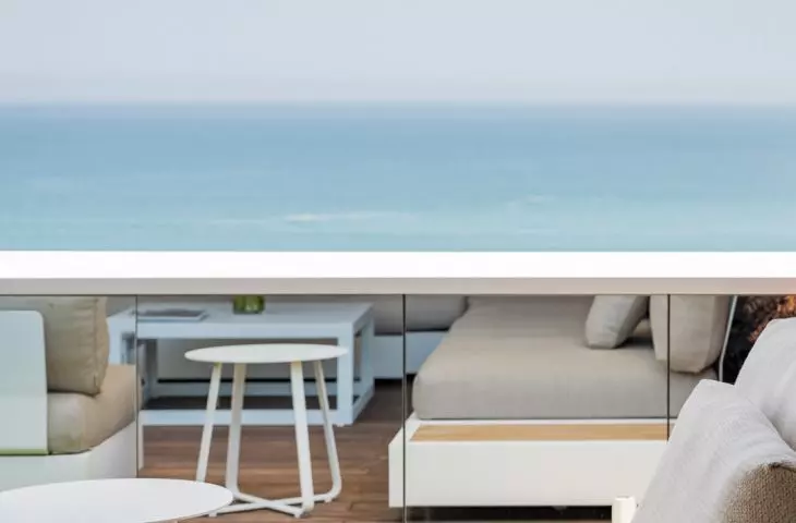 The Horizon Apartment in Málaga, designed by Inter-Arch Architects