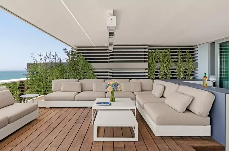 The Horizon Apartment in Málaga, designed by Inter-Arch Architects