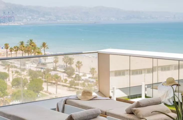 The Horizon Apartment in Málaga, designed by Inter-Arch Architects