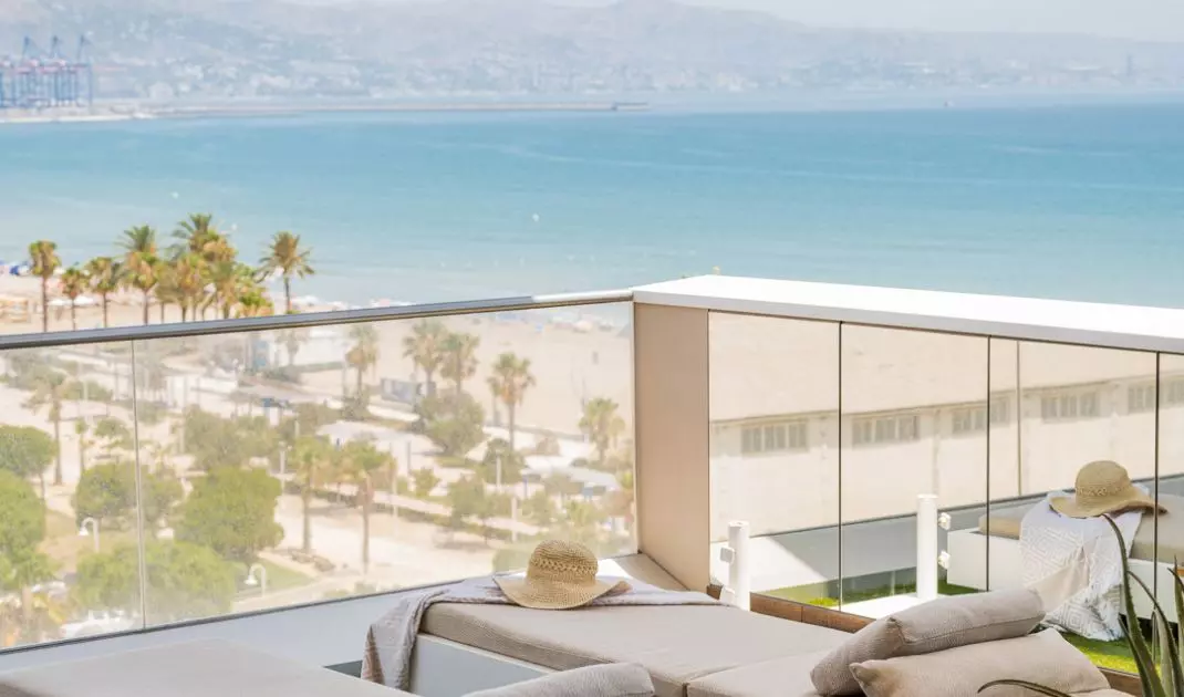 The Horizon Apartment in Málaga, designed by Inter-Arch Architects