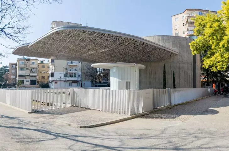 Mozaika Tirany, Albania
