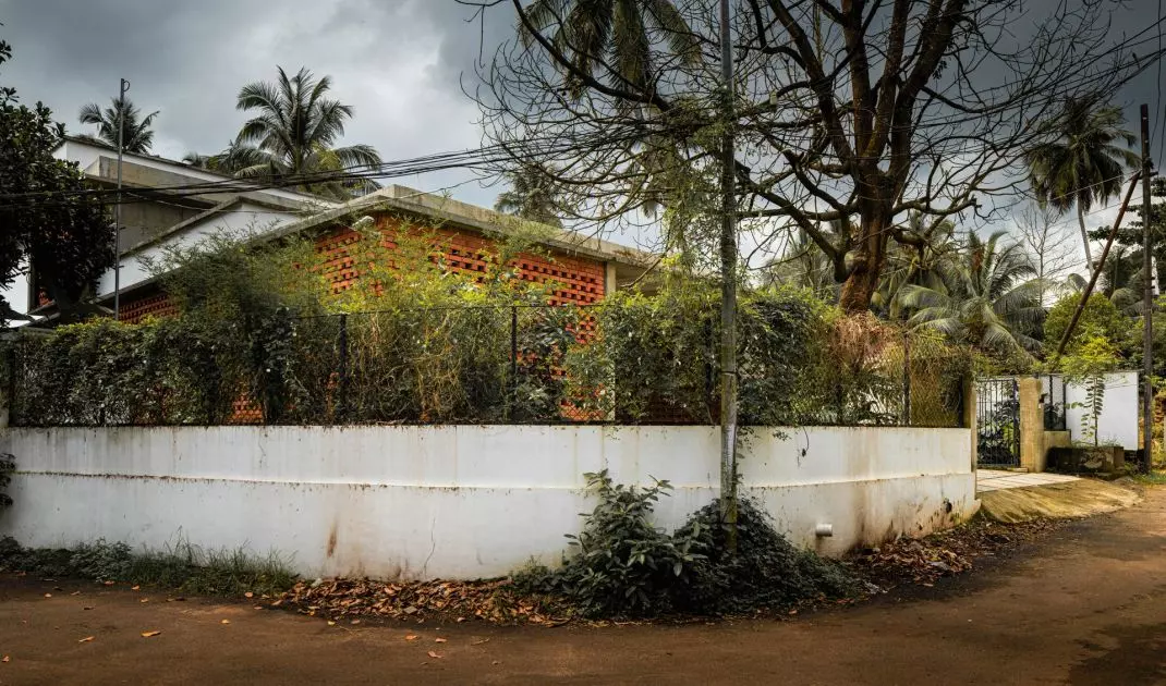 The House Veiled in Brick
