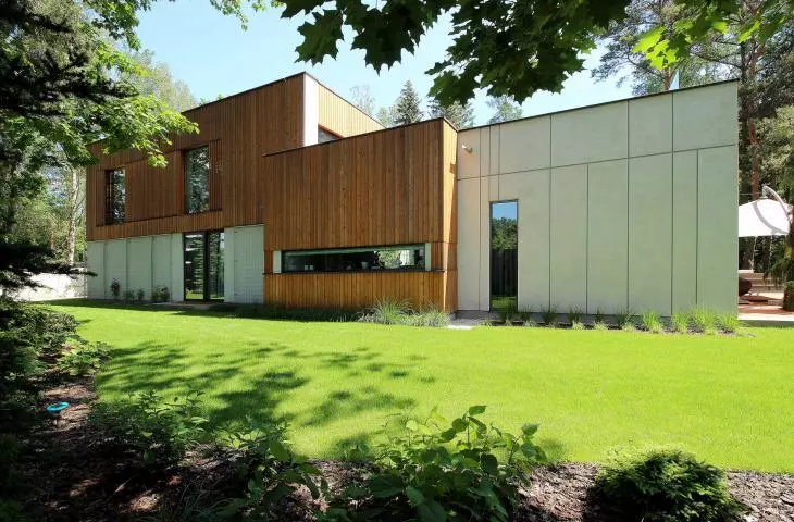 Passive single-family house in the village of Wiązowna