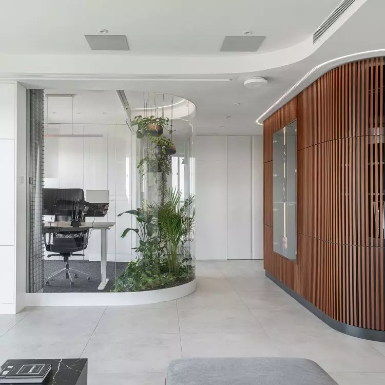 An apartment with a palm house in Warsaw, designed by AMJ Studio