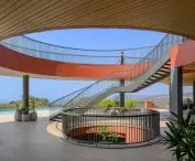 Crest Nine w Anjarle projektu Sanjay Puri Architects