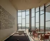 Crest Nine w Anjarle projektu Sanjay Puri Architects