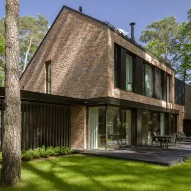 The BX3 House by Exterio Architektura