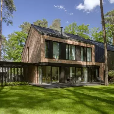 The BX3 House by Exterio Architektura