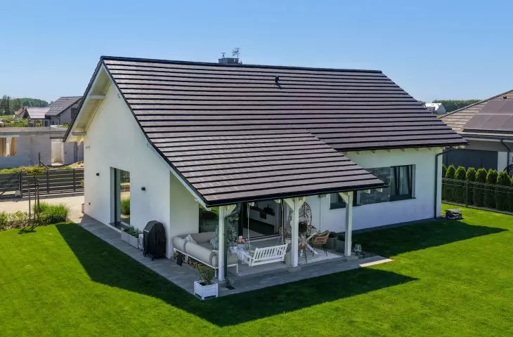 swissporTON Simpla roof tile in slate color