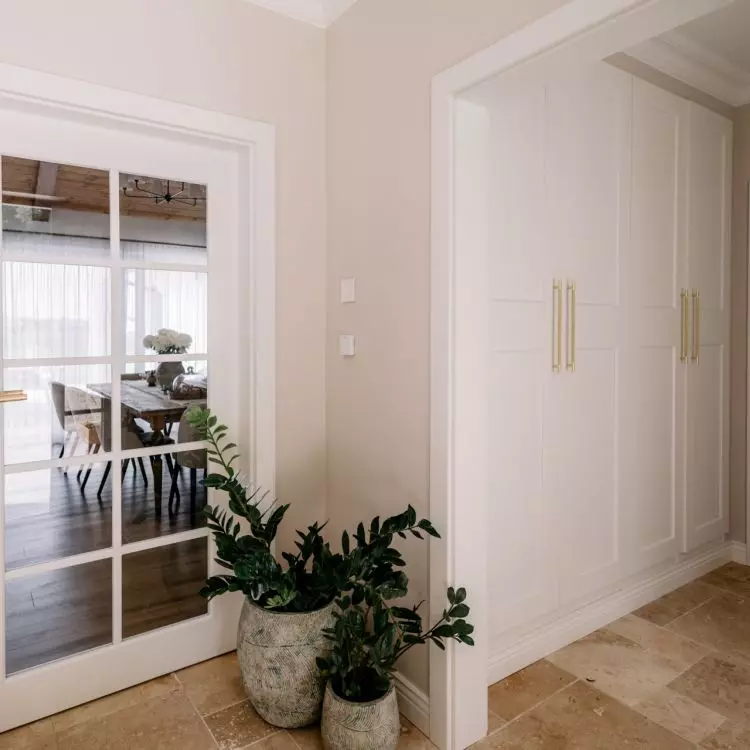 A family home in the modern farmhouse style