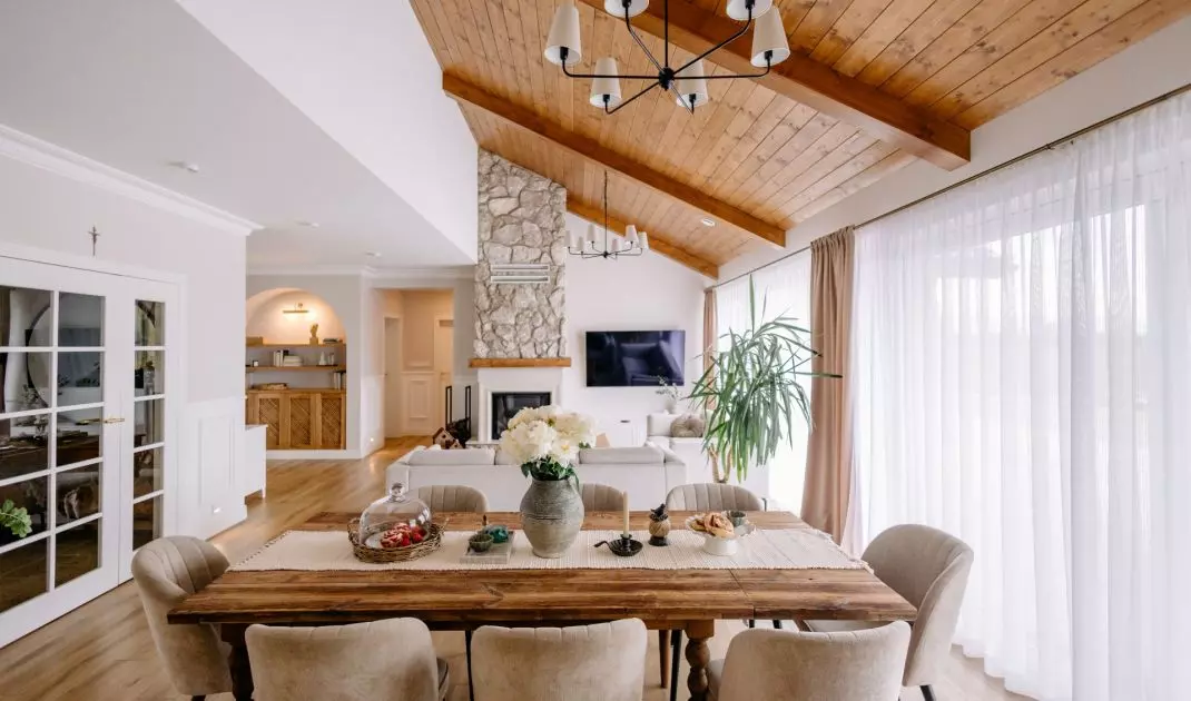 A family home in the modern farmhouse style
