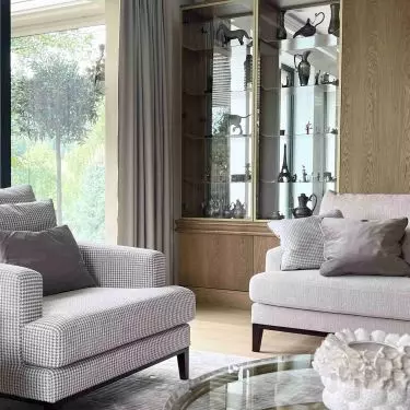 Villa Czarodziejka – A Family Home for Three Generations by Węgiełek Interior Architects