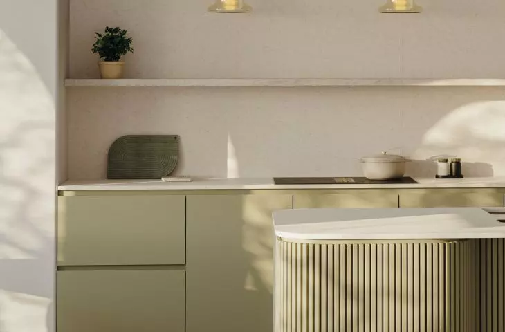 Noble Arco Gold