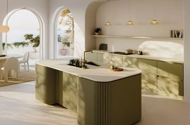 Noble Arco Gold