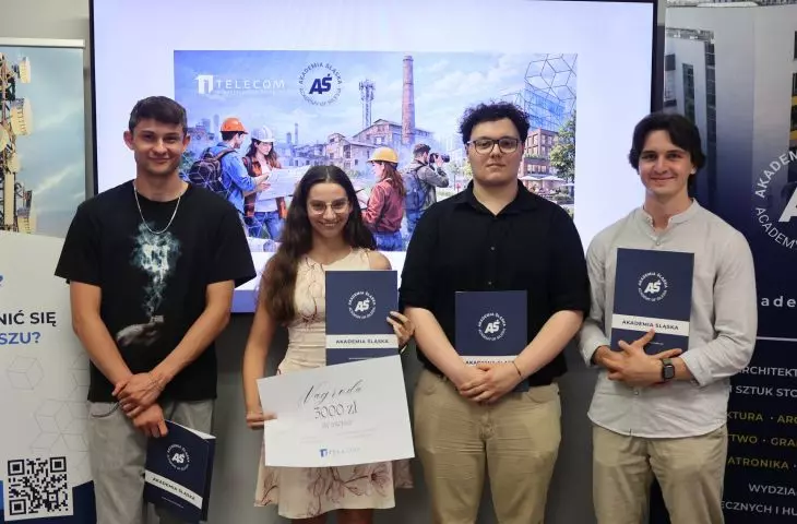 Third-place winners: Izabela Blicharz, Szymon Bernacki, Mikołaj Dudka, Jakub Derejczyk