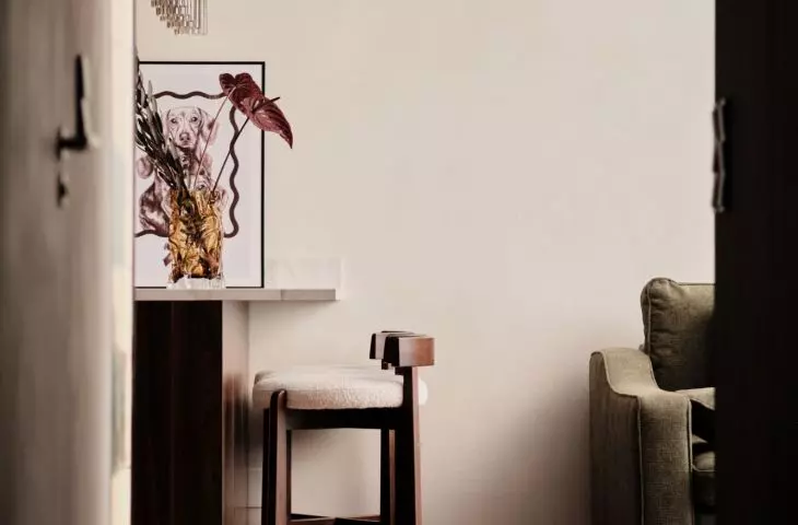 A 52-meter apartment in Kraków designed by SUSPENS studio