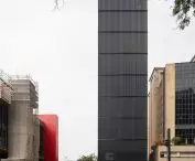 Edifício Pietro Maria Bardi w São Paulo projektu METRO Arquitetos