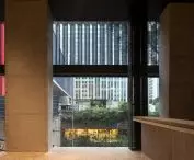 Edifício Pietro Maria Bardi w São Paulo projektu METRO Arquitetos