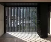 Edifício Pietro Maria Bardi w São Paulo projektu METRO Arquitetos