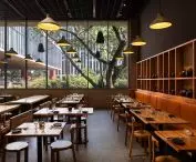 Edifício Pietro Maria Bardi w São Paulo projektu METRO Arquitetos