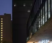 Edifício Pietro Maria Bardi w São Paulo projektu METRO Arquitetos