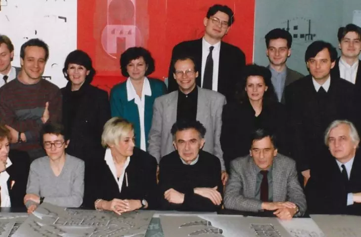 The team from the Department of Residential Architecture at the Institute of Architectural Design, Faculty of Architecture, Krakow University of Technology, 1990s; photo by an unknown photographer