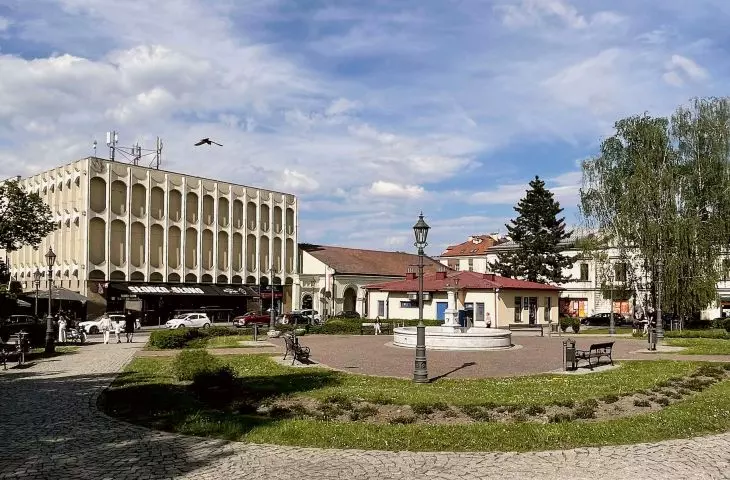 The “Kinga” Department Store and Kościuszko Square