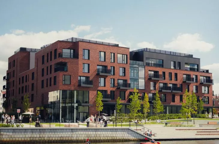 This is where the first train station was located, and the Old Motława Canal played an important role in trade for many years