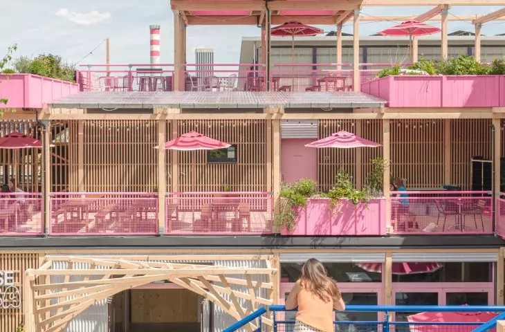 Remise Rosa w Zurychu projektu HELLO WOOD