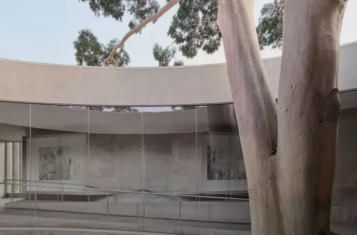 Flyover w Marcellin College w Bulleen w Australii projektu Farrell Wray Architects