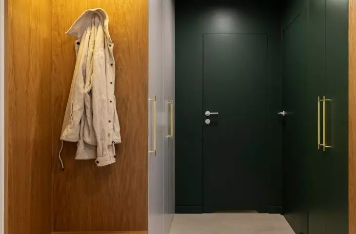 A 65-square-meter space on Dzika Street in Warsaw, designed by Piotr Pamięta of the p:am studio