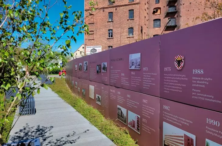a small plaza on Sienkiewicza Street with a permanent outdoor exhibition dedicated to the city's history