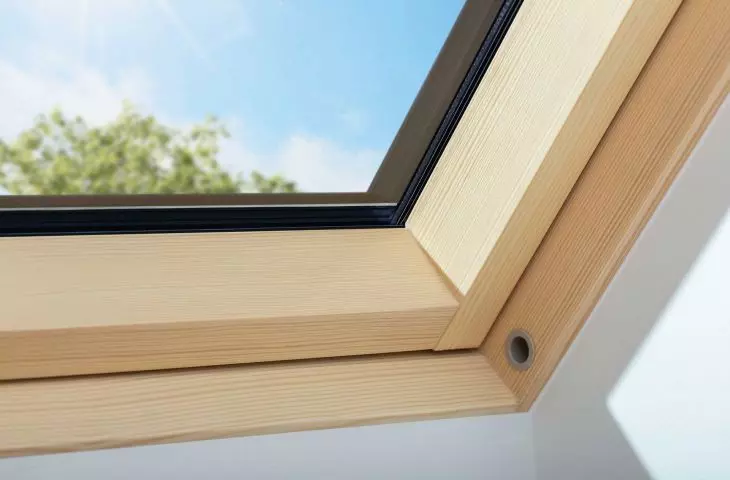 A wooden skylight provides excellent natural light to the interior, highlighting its natural character.