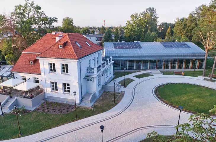 The Pałacyk Creativity Center, located in the former villa of the director of the Starachowice plant, now serves the local community