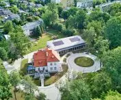 Centrum Kreatywności Pałacyk w dawnej willi dyrektora zakładów starachowickich służy dziś mieszkańcom
