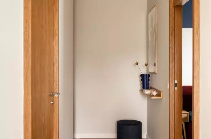 An apartment in the Wizjonerów housing development in Kraków, designed by KREPA design