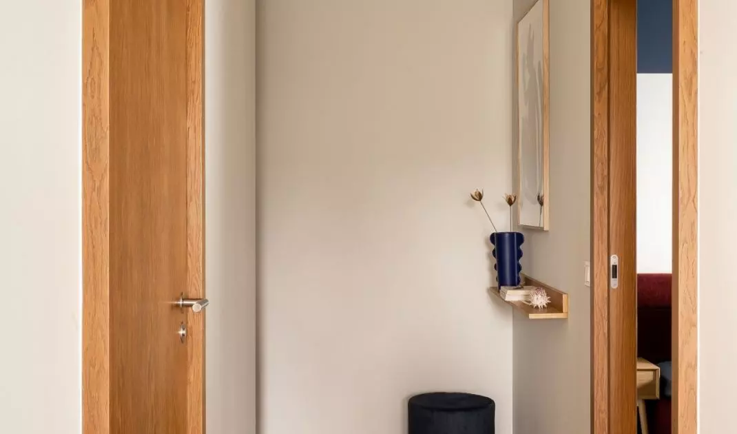 An apartment in the Wizjonerów housing development in Kraków, designed by KREPA design