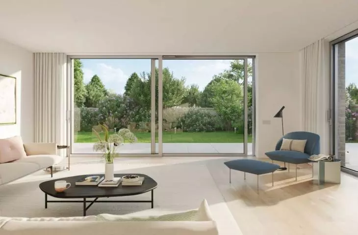 The Schüco ASE 80 LC lift-and-slide doors can be equipped with a zero-threshold design and the SmartStop and SmartClose systems, which make the doors easier to operate.